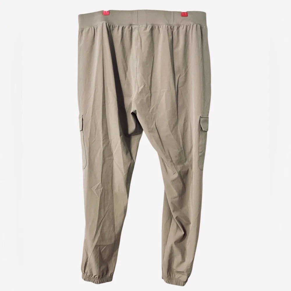 Under Armour UA Mens Stretch Woven Cargo Pants Men’s S 1380358-236 Beige Sz 2XL